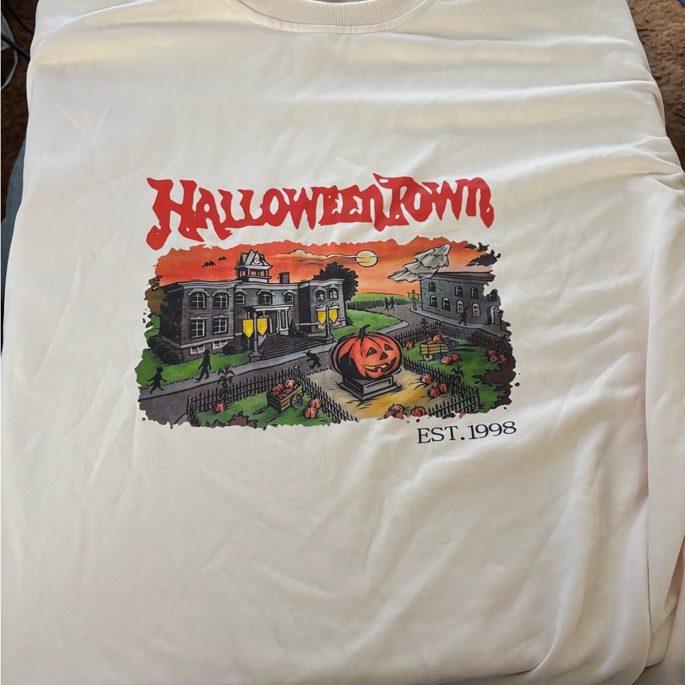 Cream Crew Neck Tee 4XL Halloweentown